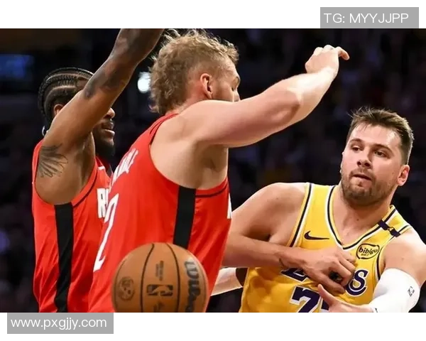 4主力倒下！湖人官宣东契奇左腿伤害退赛 战快船连14场25+完结